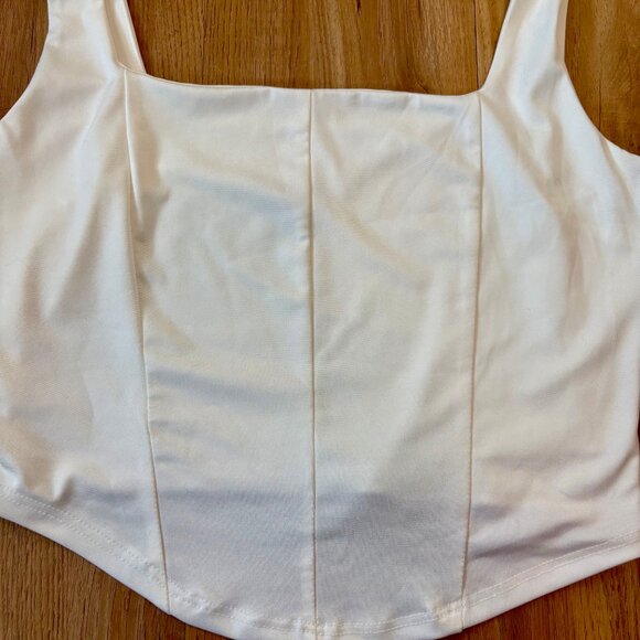 Live in the Moment White Cropped Corset Top – Size Medium - Picture 2 of 6